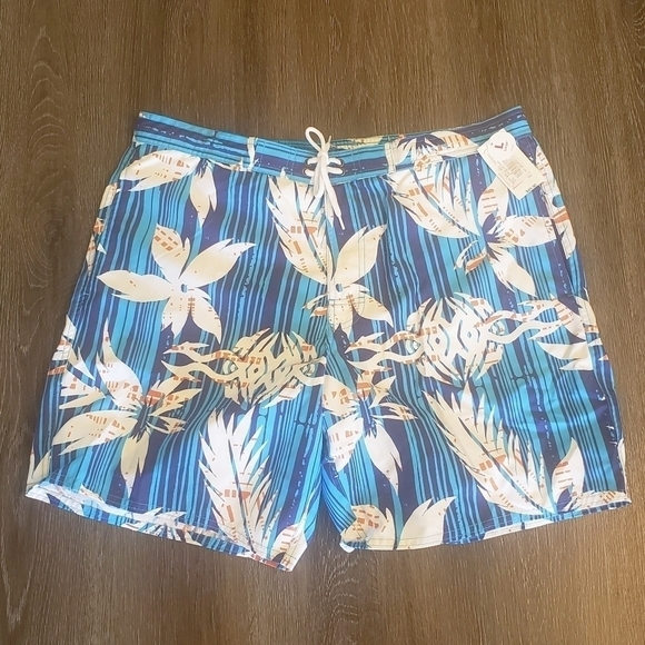 New  Roundtree & Yorke Swim Trunk - Picture 1 of 5